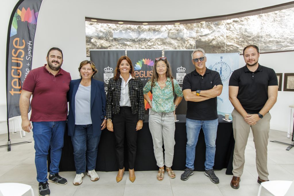 Teguise y La Graciosa acogen la cuarta edición de la prueba deportiva ‘Travesía Caleta-Caleta’