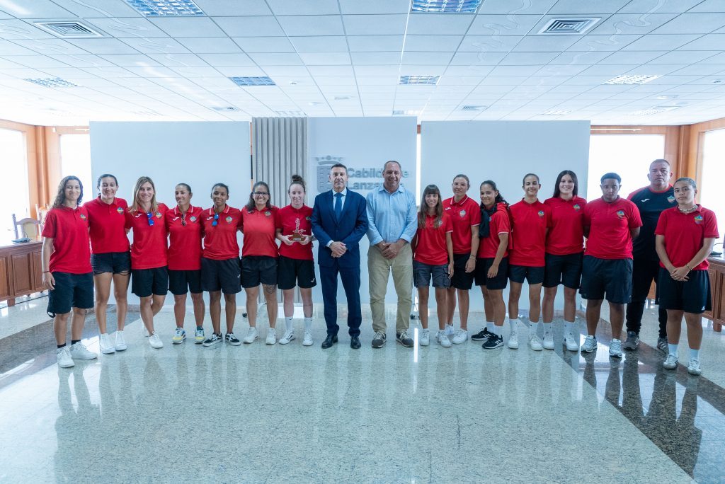 El Cabildo felicita al Orientación Marítima tras lograr el ascenso a la Segunda RFEF Femenina