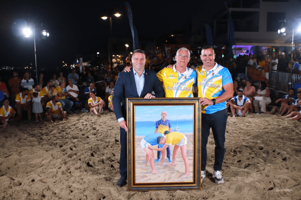 Playa Blanca palpita con Tomás Quesada y él se emociona junto a su pueblo