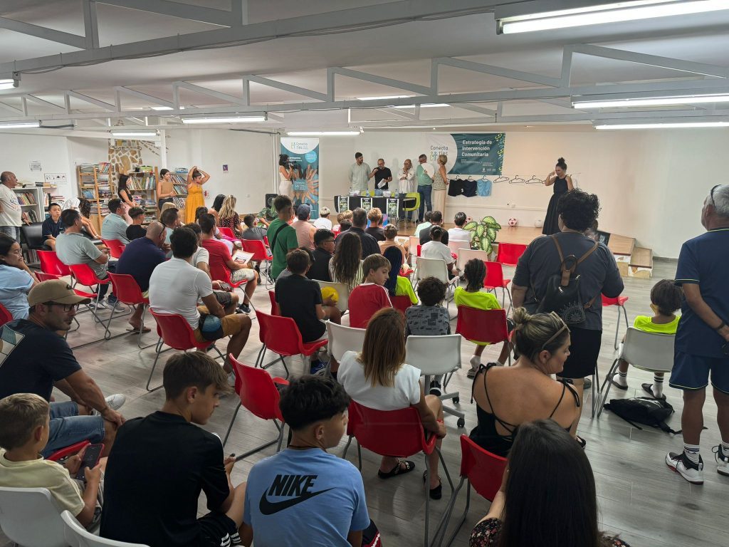 Un centenar de jóvenes participa en el torneo de fútbol mixto del 5 al 9 de agosto en Puerto del Carmen