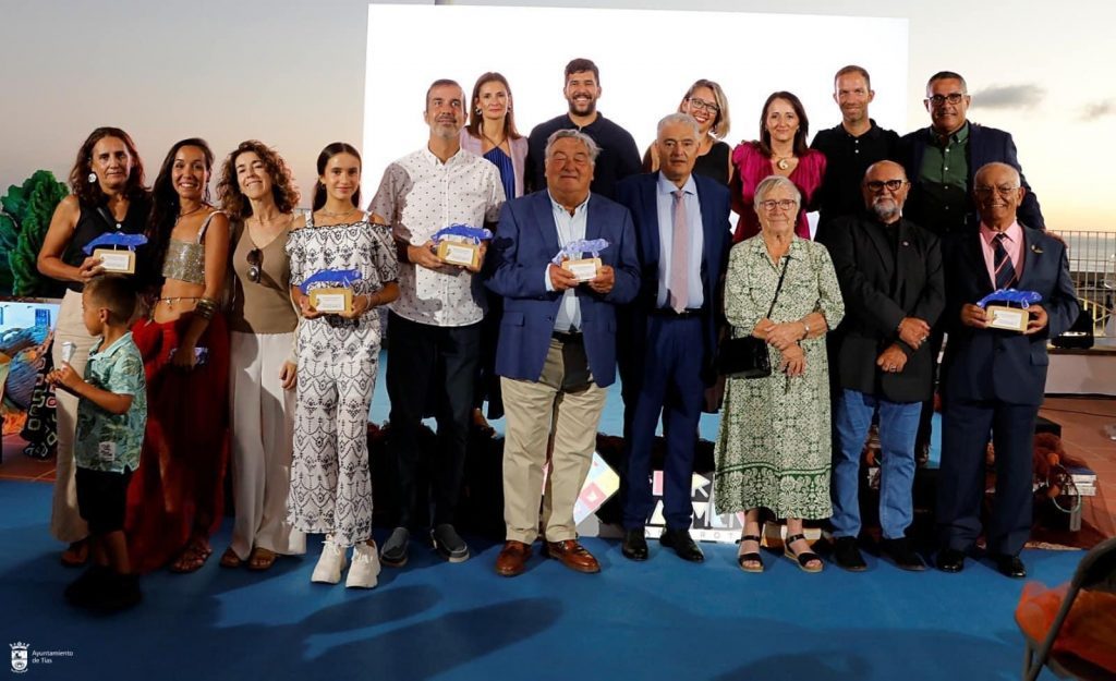Tías entrega los Premios del Turismo, destacando contribuciones clave al desarrollo de Puerto del Carmen.