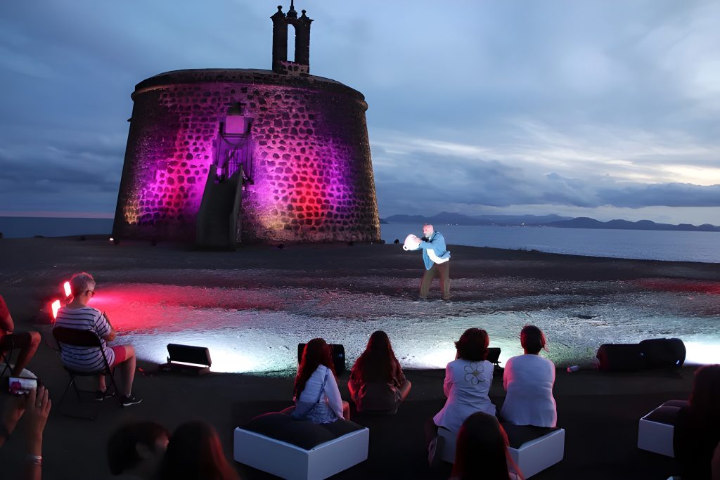 Playa Blanca disfruta de una noche de danza transformadora con el Festival Traslación