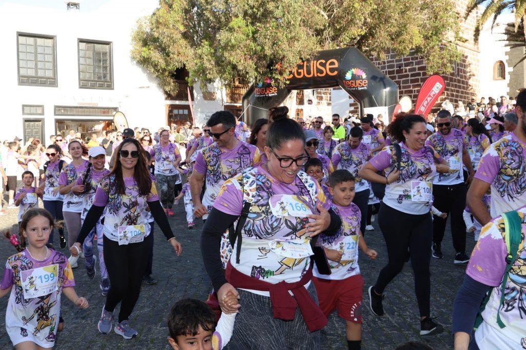 Cerca de 900 personas participan en la segunda edición de la carrera ‘Diabletes Race’ contra el cáncer de mama