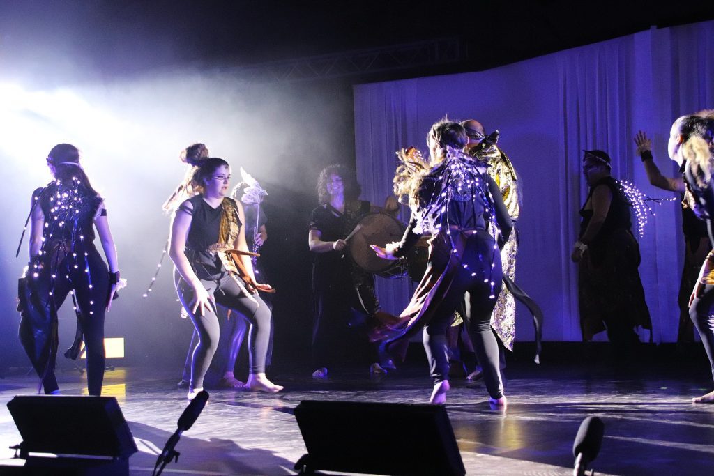 Uga enseña el valor de la diversidad a través del arte