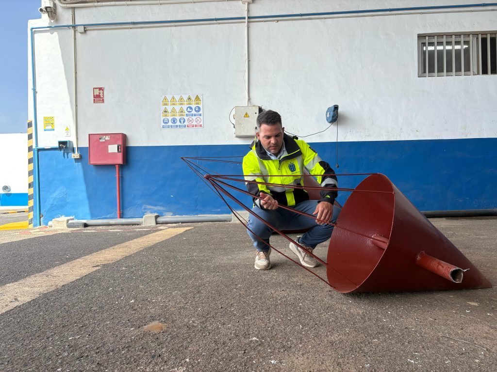 El Cabildo de Lanzarote rehabilitará el elemento caído del juguete de viento de Arrieta