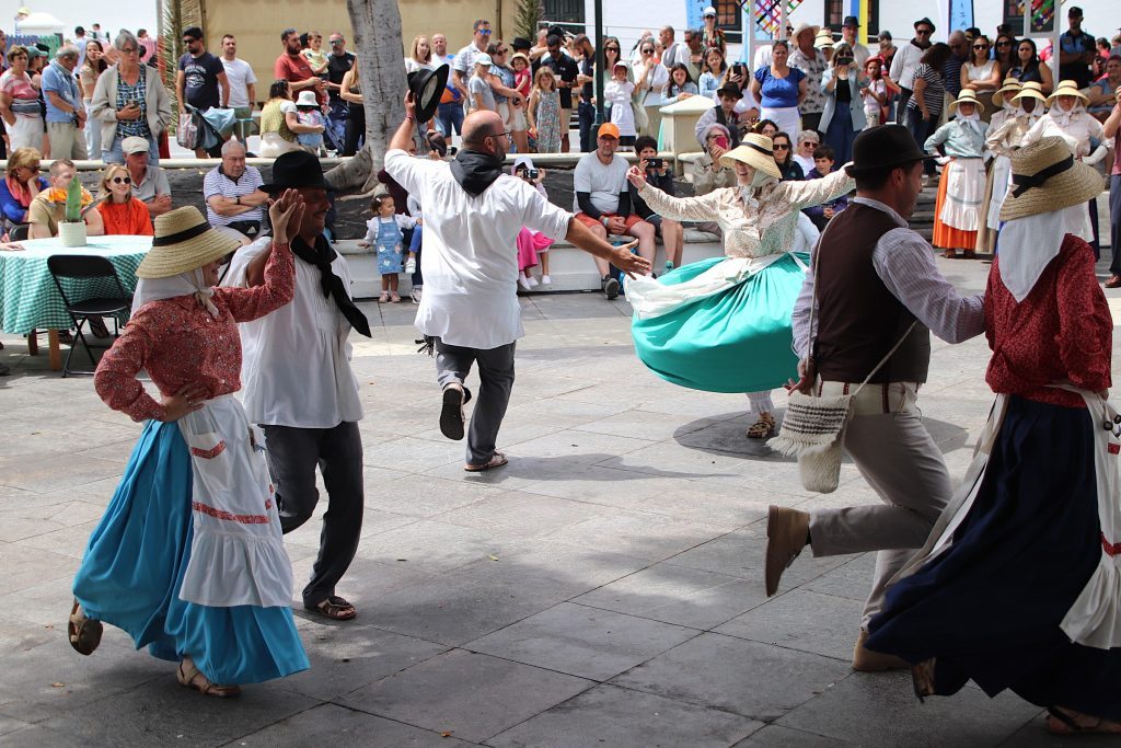 Yaiza celebra el Día de Canarias refrendando que es tierra de todos