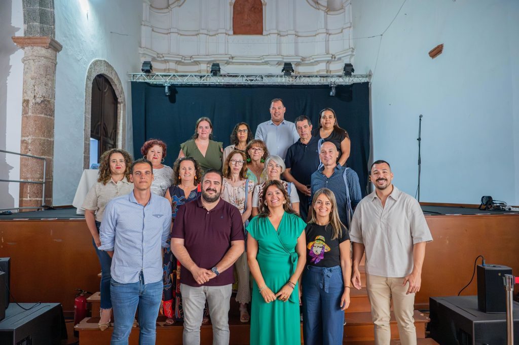 El Ayuntamiento de Teguise inaugura la muestra del Plan Cultural del curso 2024-2025