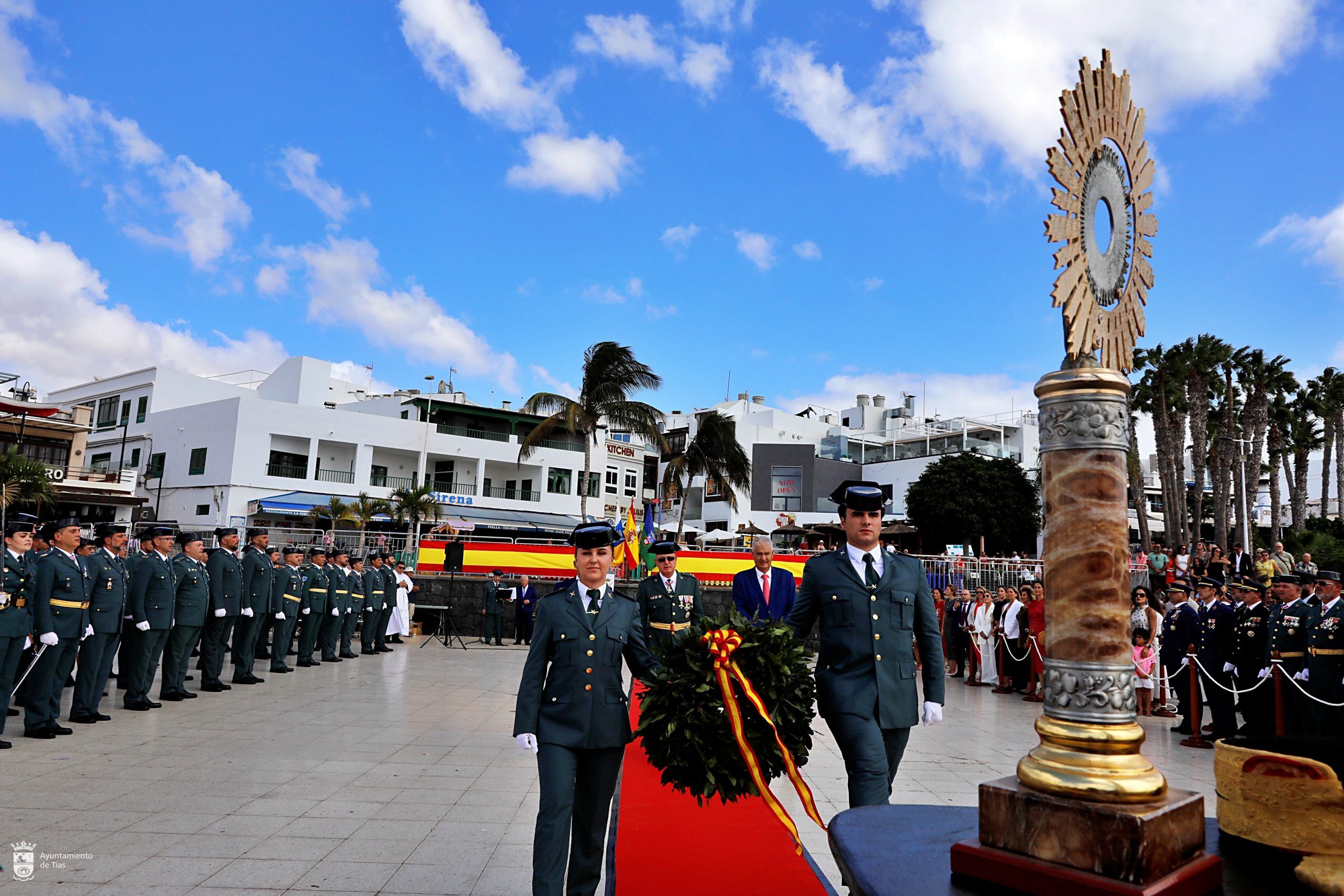 Puerto del Carmen se convierte en escenario del Día del Pilar, patrona de la Guardia Civil