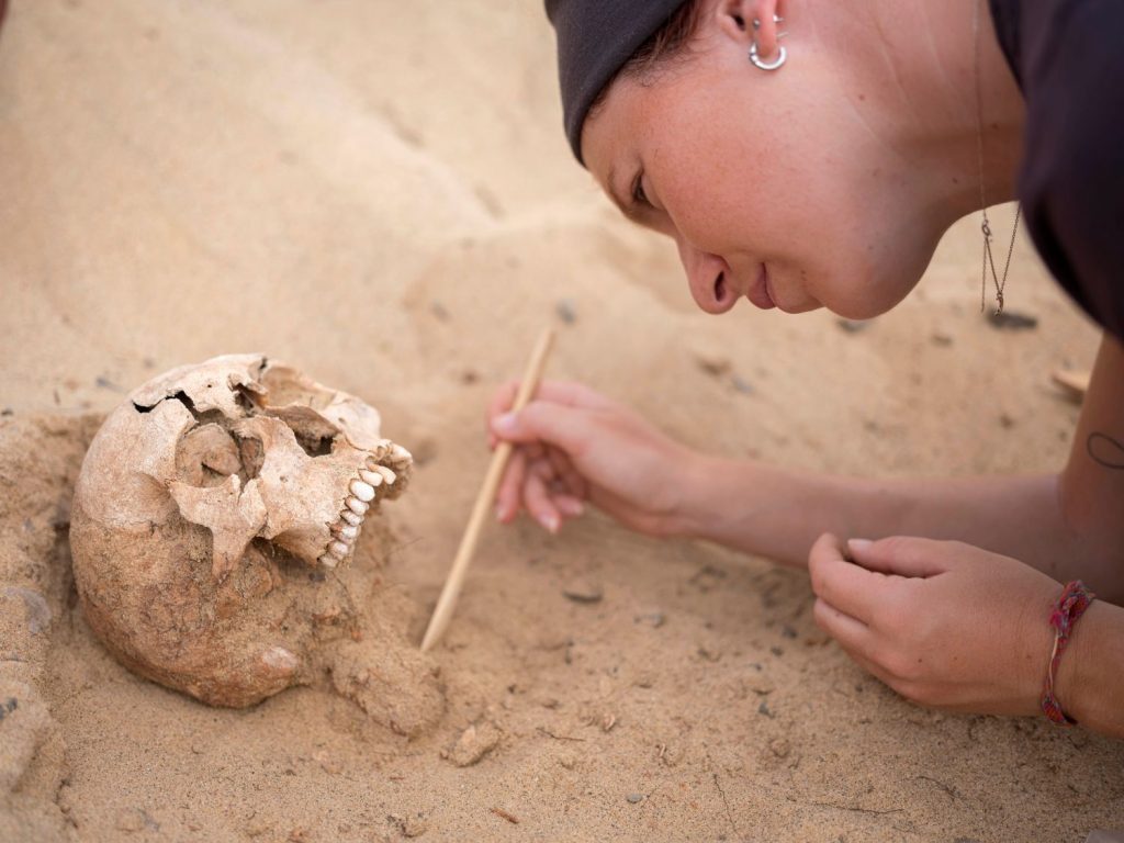Yaiza estrena este viernes el documental ‘San Marcial de Rubicón, voces enterradas en el jable’