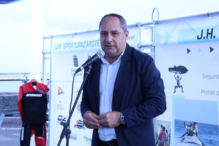 El consejero de Actividad Física y Deportes, Juan Monzón (4)