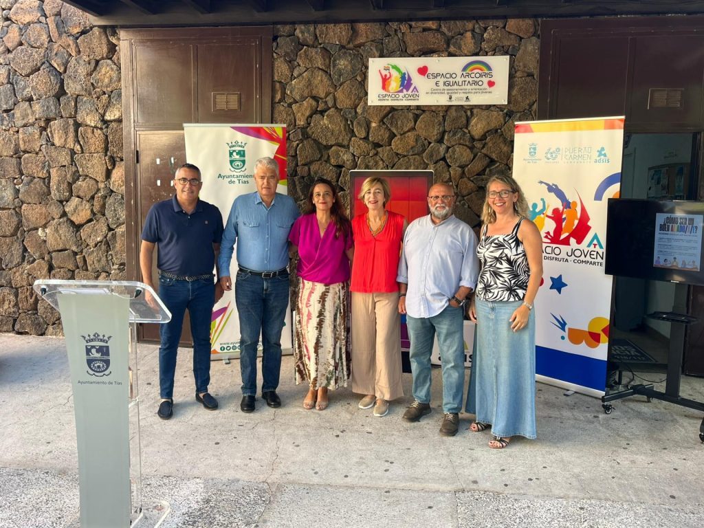 Tías inaugura el ‘espacio arcoíris’ en el Pavón como un refugio de protección y reconocimiento a los derechos LGTBIQ+