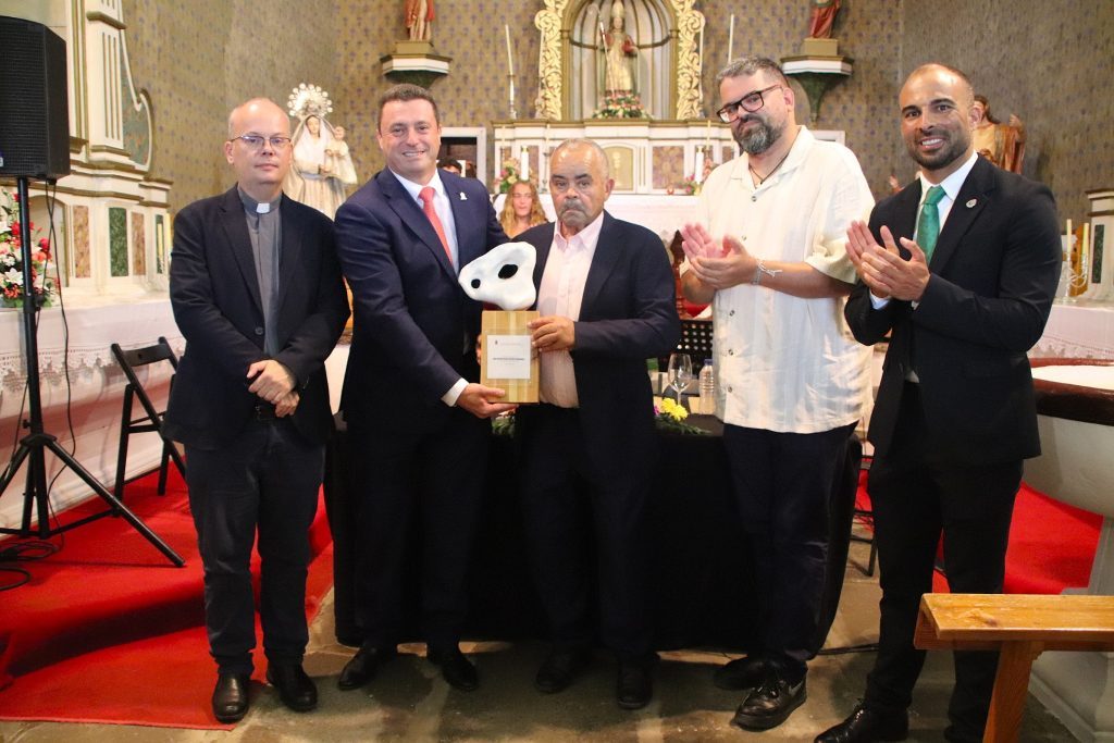 Femés abre San Marcial “deseando que la palabra pueblo siga significando encuentro”